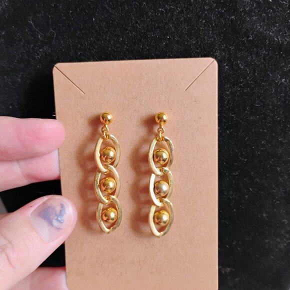 Vintage Avon Golden Drop dangle earrings - Picture 1 of 4